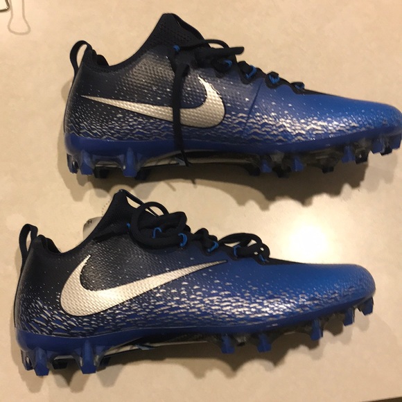 nike football cleats size 12